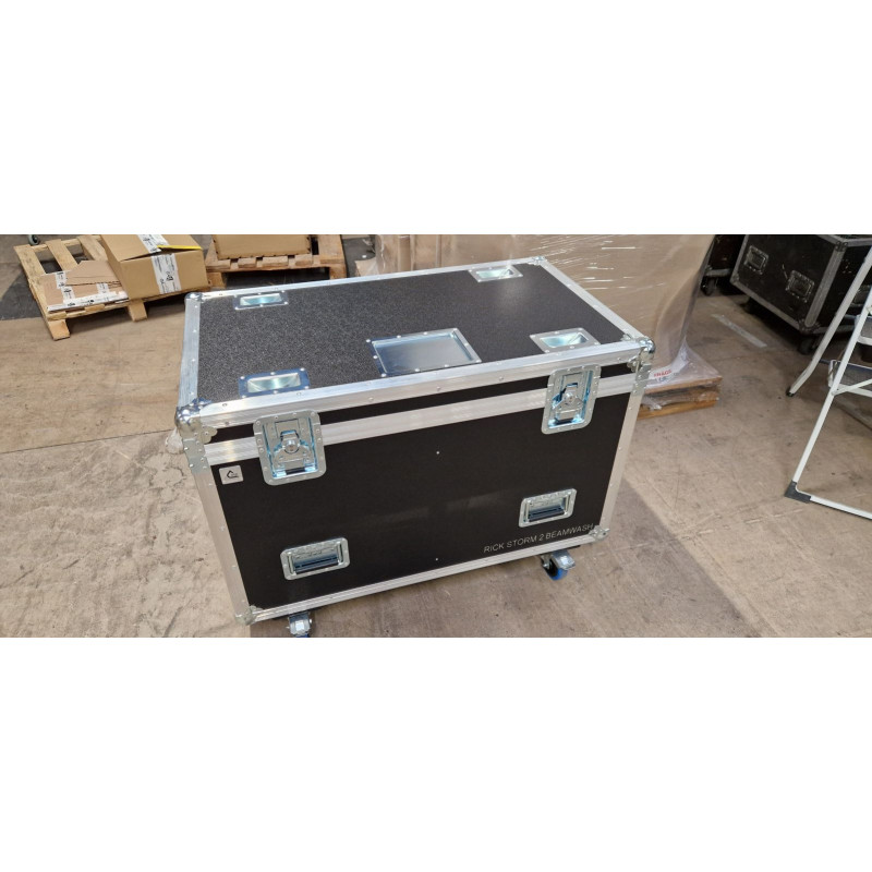 Flight Case pour 2 Lyres Maverick Storm 2 beamwash Chauvet